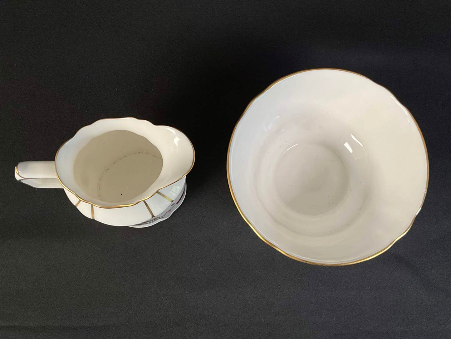 Royal Crown Derby “Bali” China, discontinued - 21 Pieces