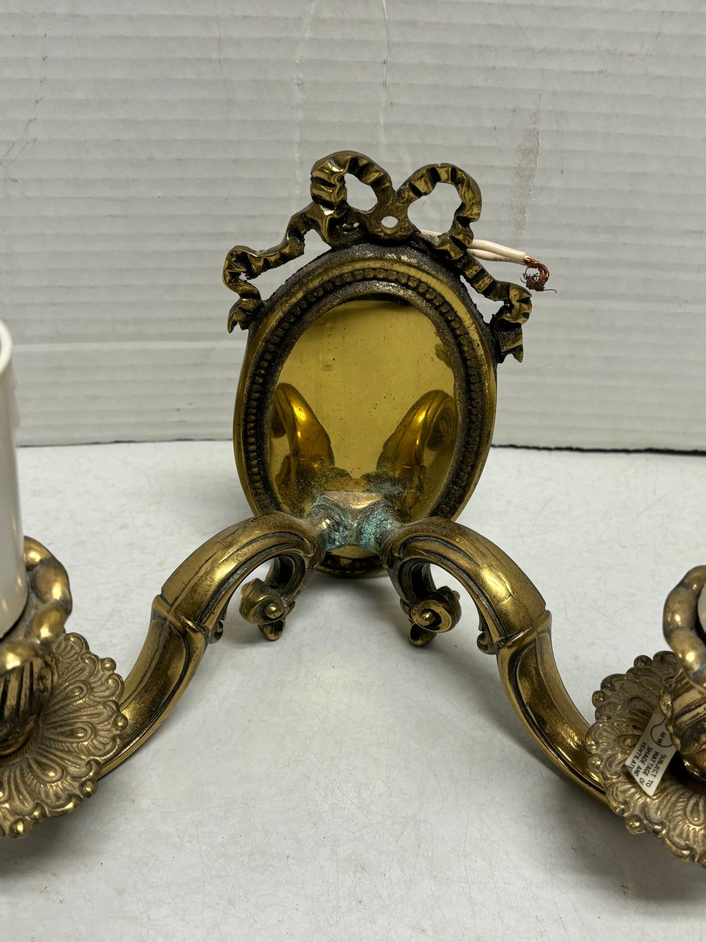 Vintage Pair Of Lovely Bronze Wall Sconces (1/3)