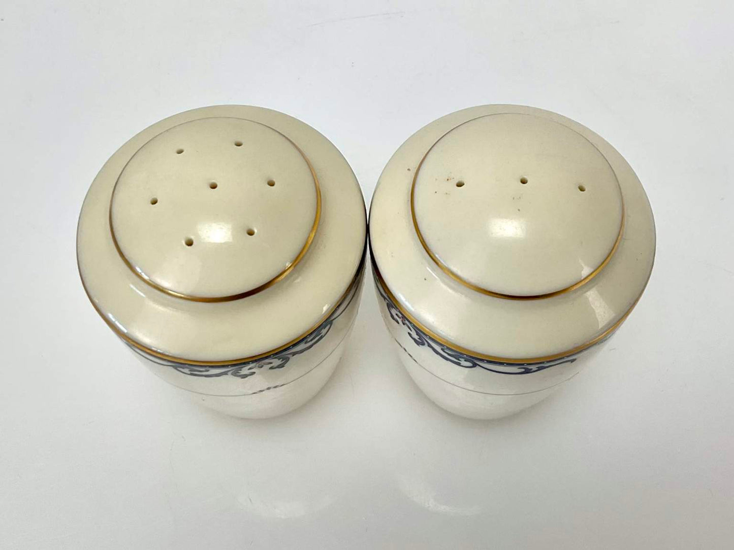 Set of 8 Lenox Liberty Presidential Collection Cups & Saucers with Salt & Pepper Shakers