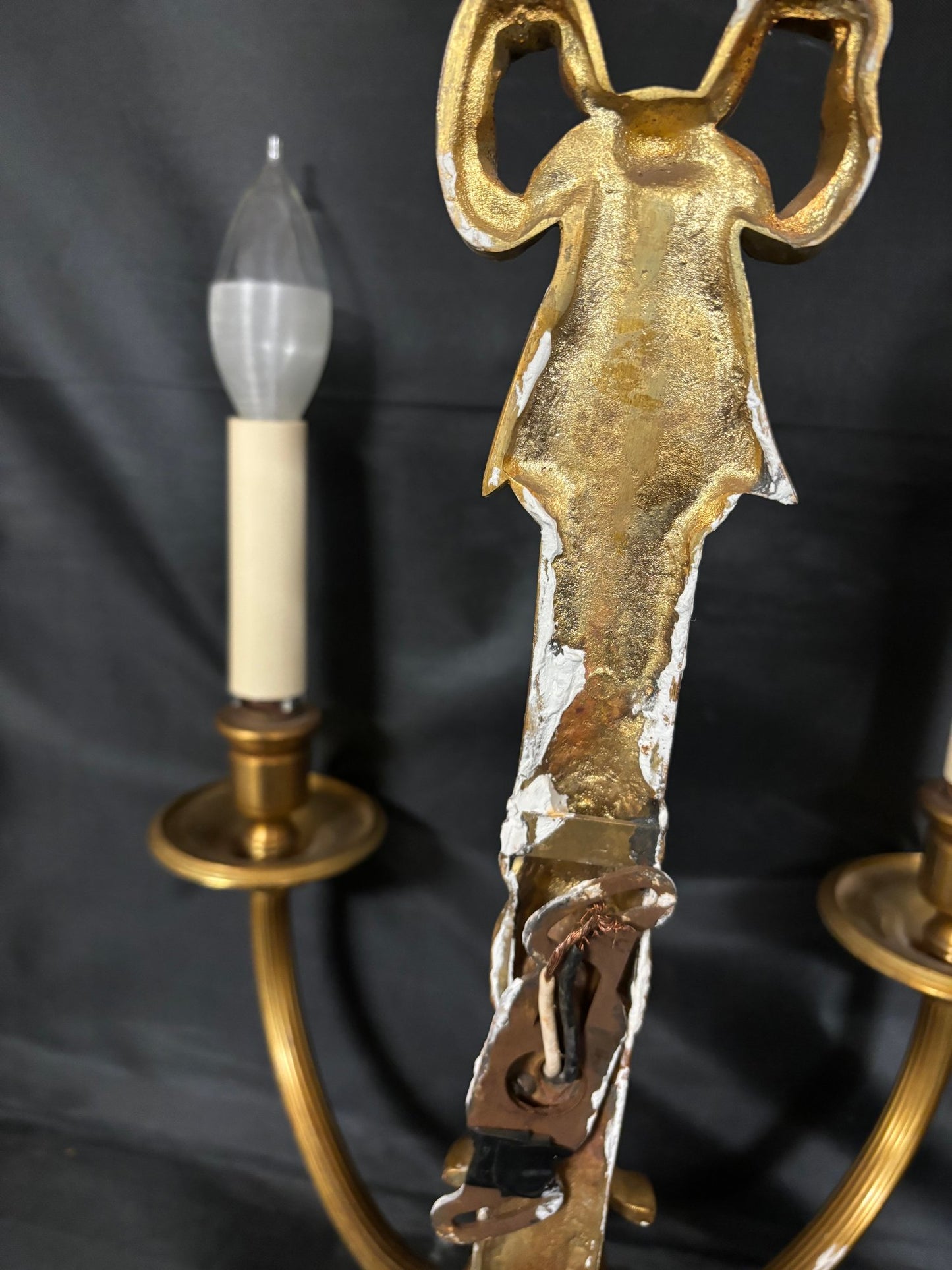 French Gilded Ribbon Wall Light, Bronze