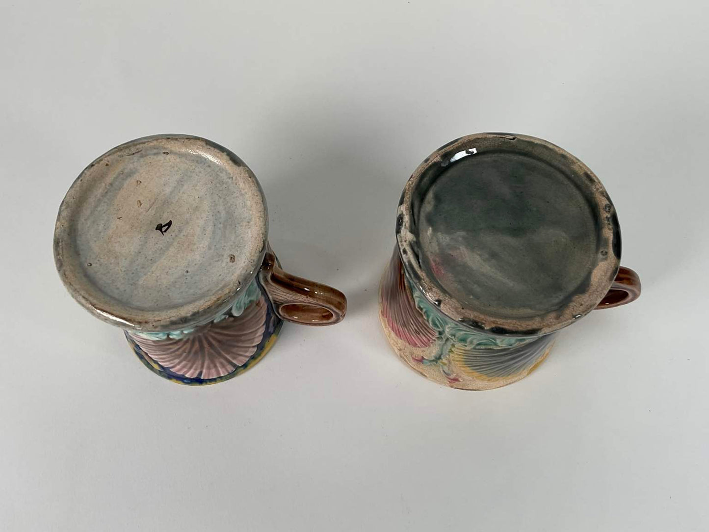 Etruscan Majolica Shell Bowl, Mugs and Teacup with Saucer, 5 Pc.