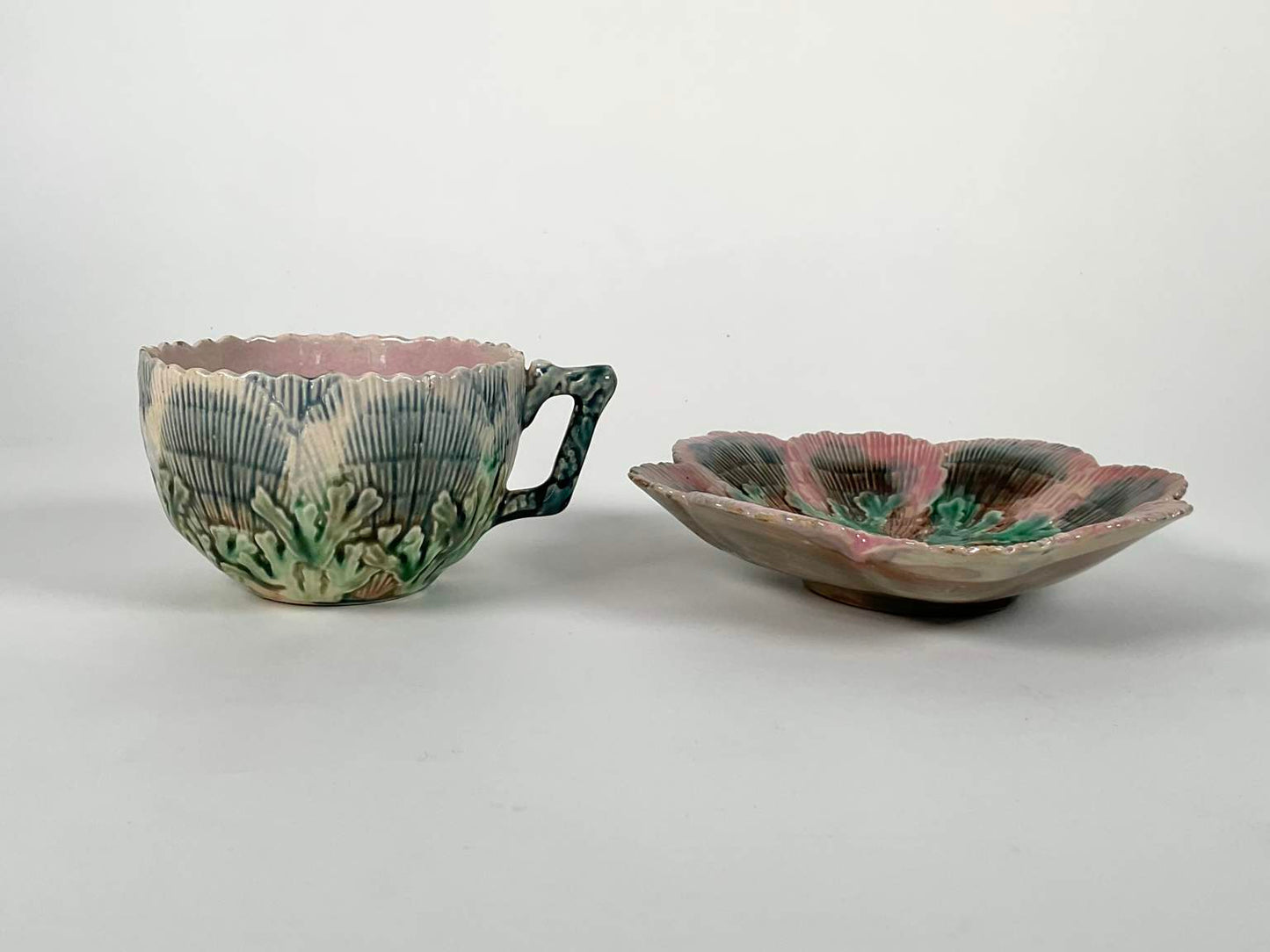 Etruscan Majolica Shell Bowl, Mugs and Teacup with Saucer, 5 Pc.
