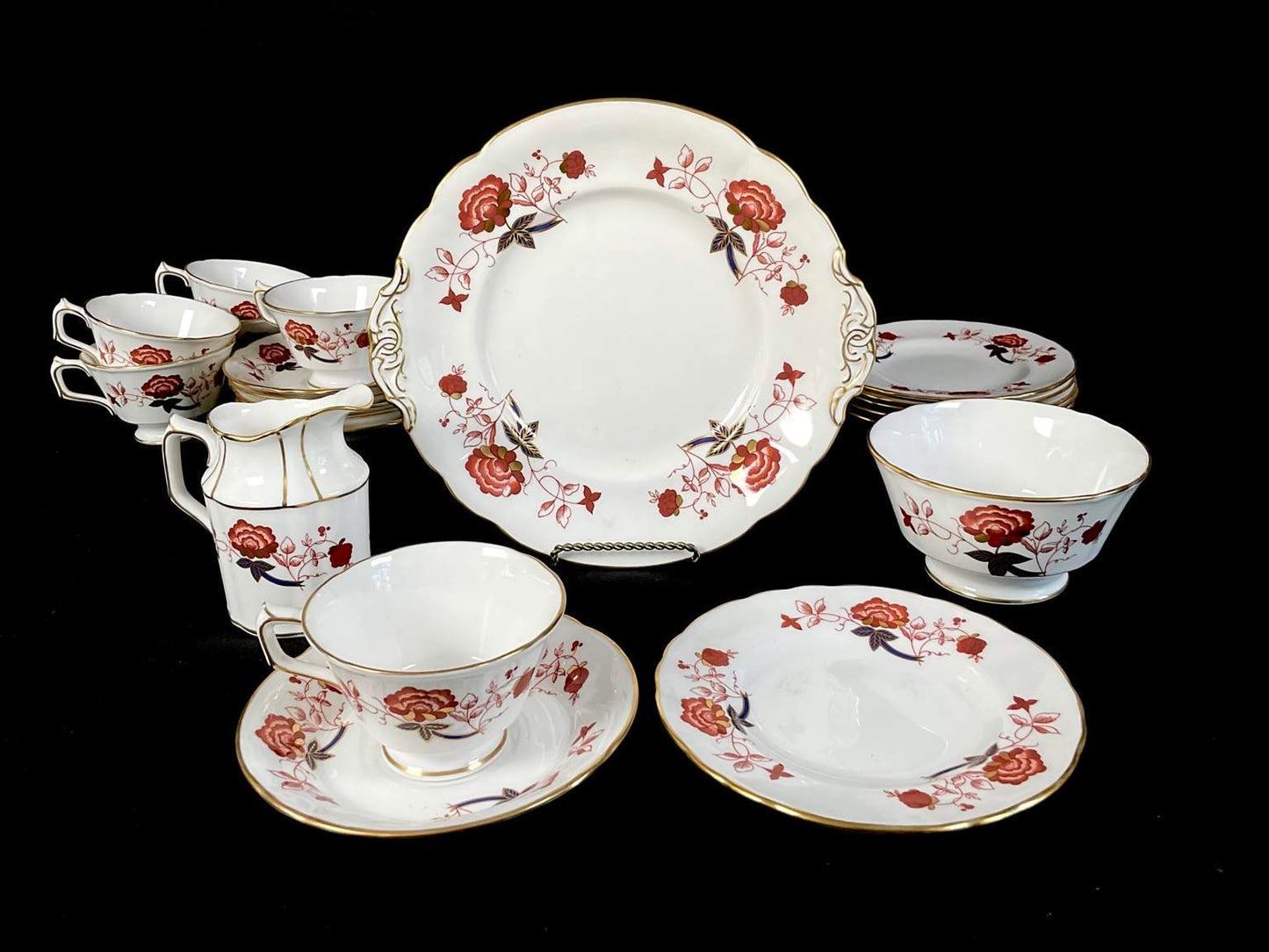 Royal Crown Derby “Bali” China, discontinued - 21 Pieces