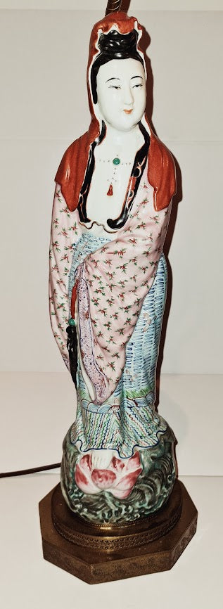 Vintage Quan Yin Chinese Porcelain Figural Table Lamp, Famille Rose, 1950s
