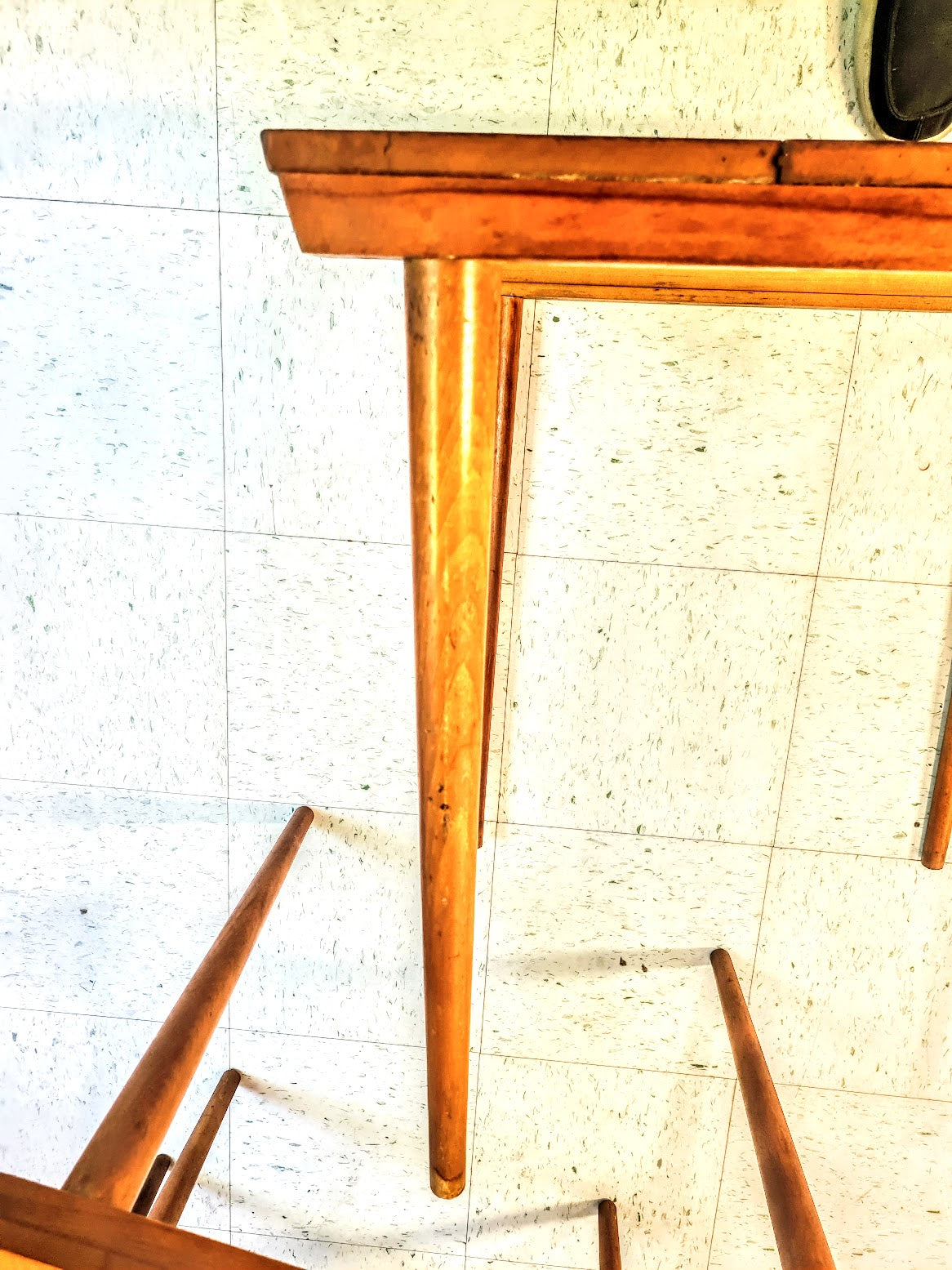 Set of Three Russel Wright for Conant Ball American Modern Maple Nesting Tables, c. 1940s–1950s