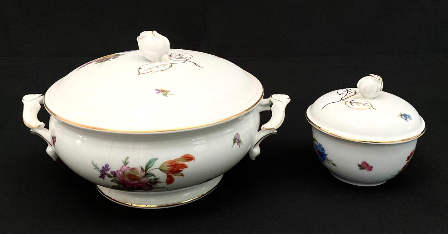 Exceptional set of Furstenberg “Ancestral Dresden” China - 71 pieces