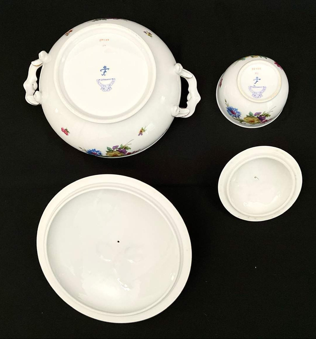 Exceptional set of Furstenberg “Ancestral Dresden” China - 71 pieces